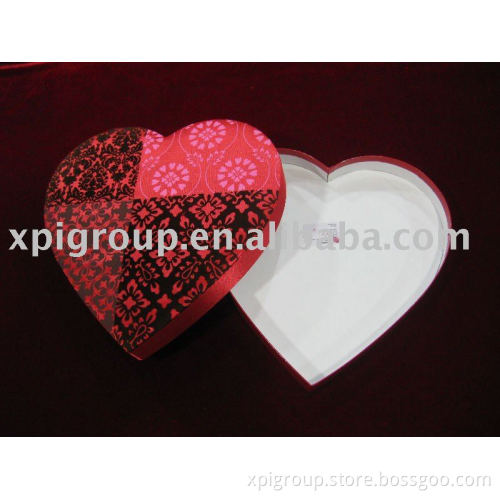 flocking velvet fabric box in heart shape to pack your love to the ones you care